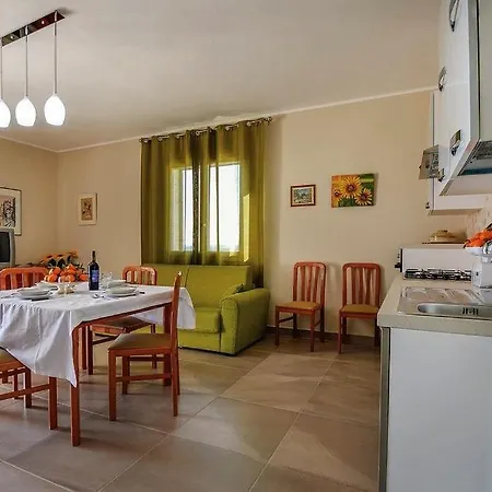 Teresa Tra Il Mare E La Campagna Menfi