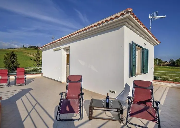 Teresa Tra Il Mare E La Campagna בית נופש מנפי