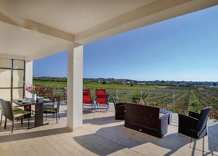 Teresa Tra Il Mare E La Campagna *